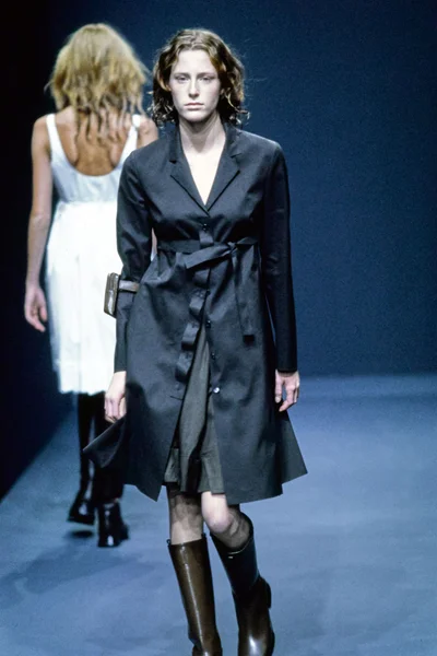 Look 32